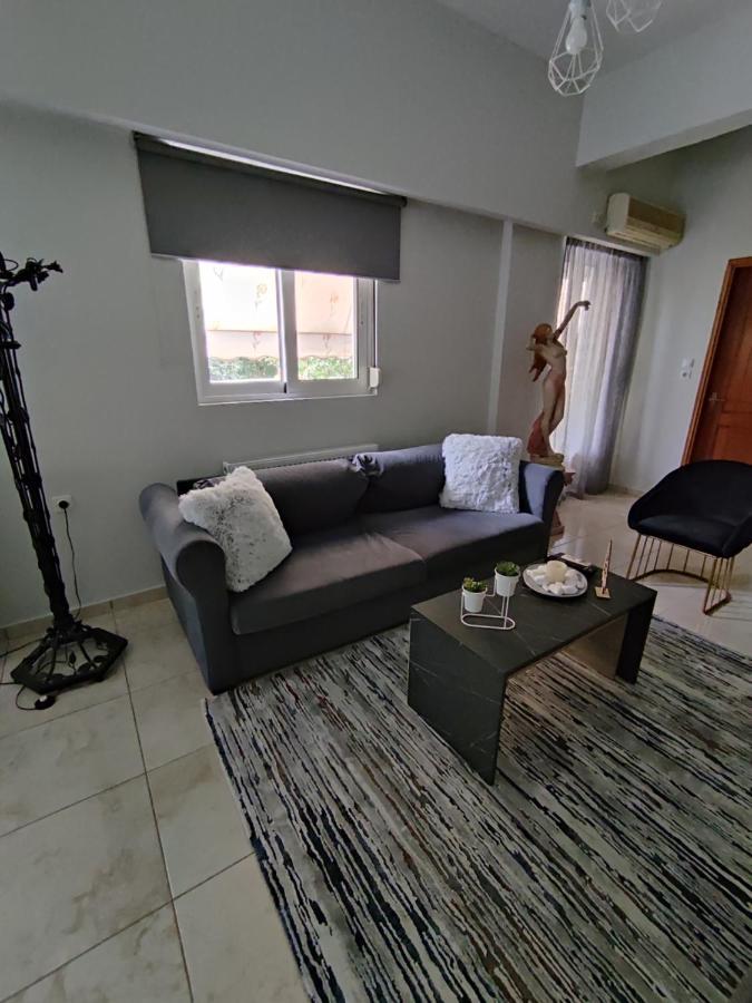 D&D Apartment Pírgos エクステリア 写真